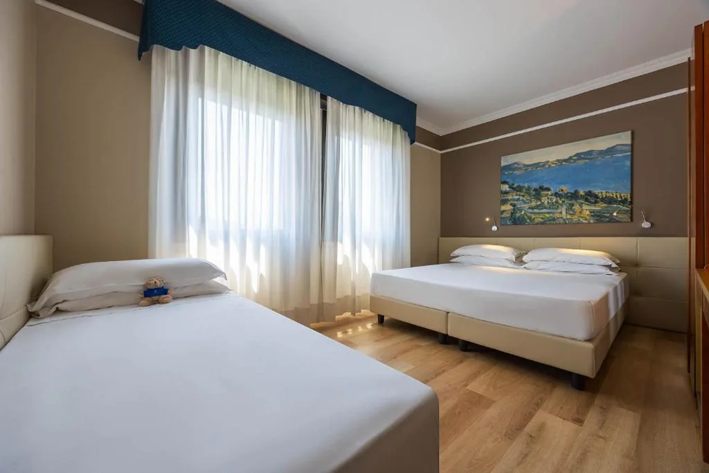 Camera Tripla Standard — iH Hotels Padova Admiral