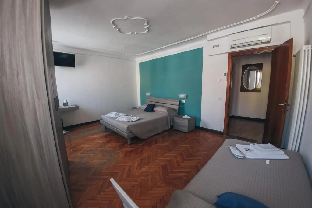 Camera Tripla Standard — Residenza al Castello