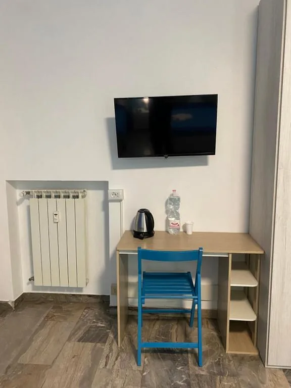 Standard Triple Room — venice popular residence