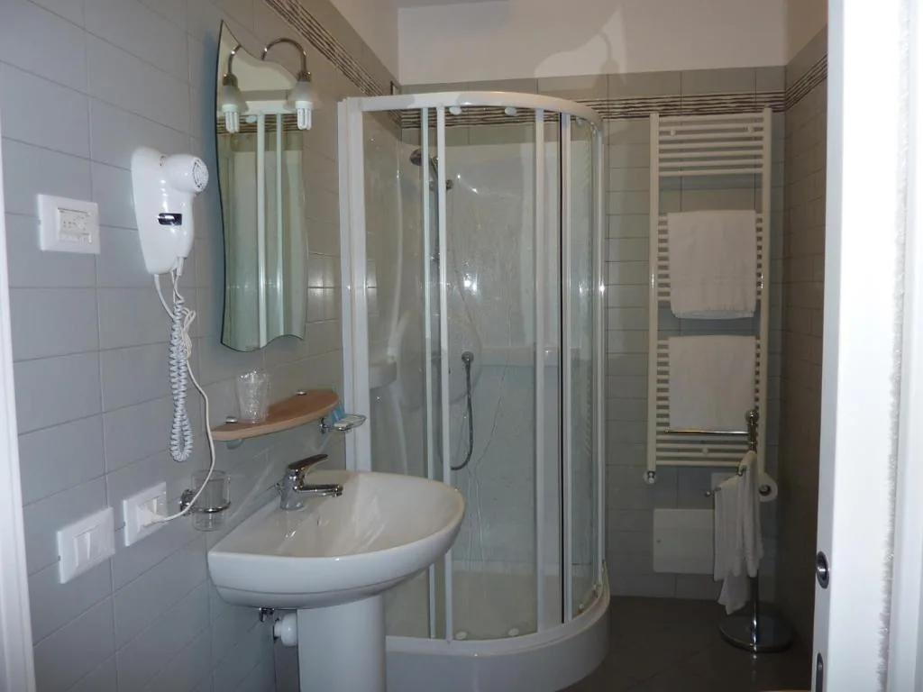 Camera Tripla Superior — Alla Bianca Hotel