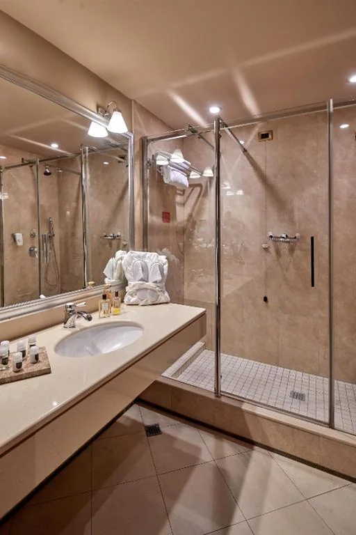 Superior Triple Room — Hotel Accademia