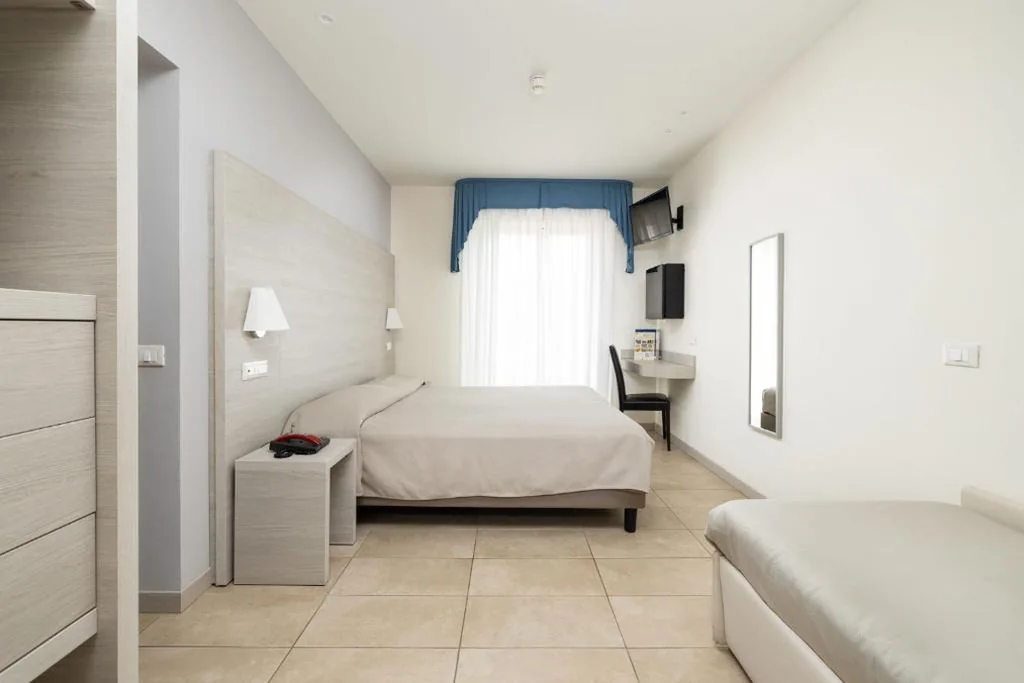 Superior Triple Room — Hotel Marco Polo