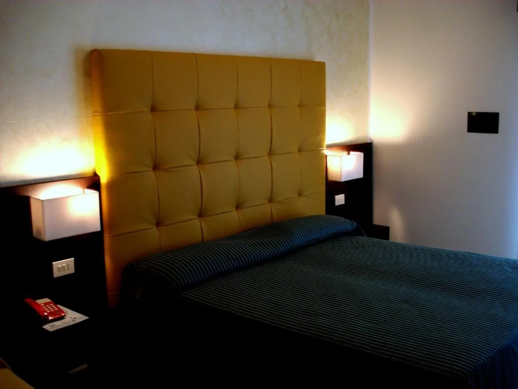 Camera Tripla Superior — Hotel Stockholm