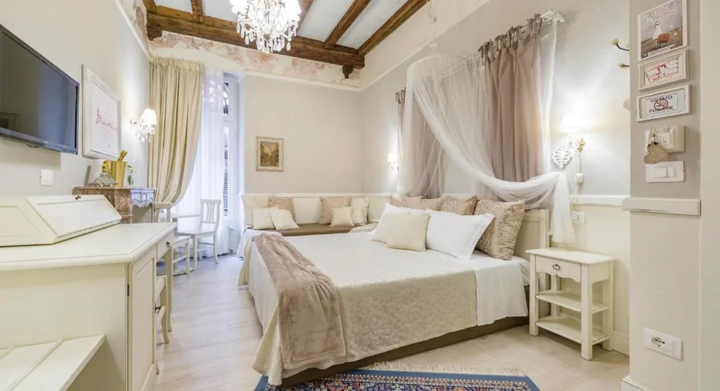 Superior Triple Room — Vecchia Verona Rooms & Apartments