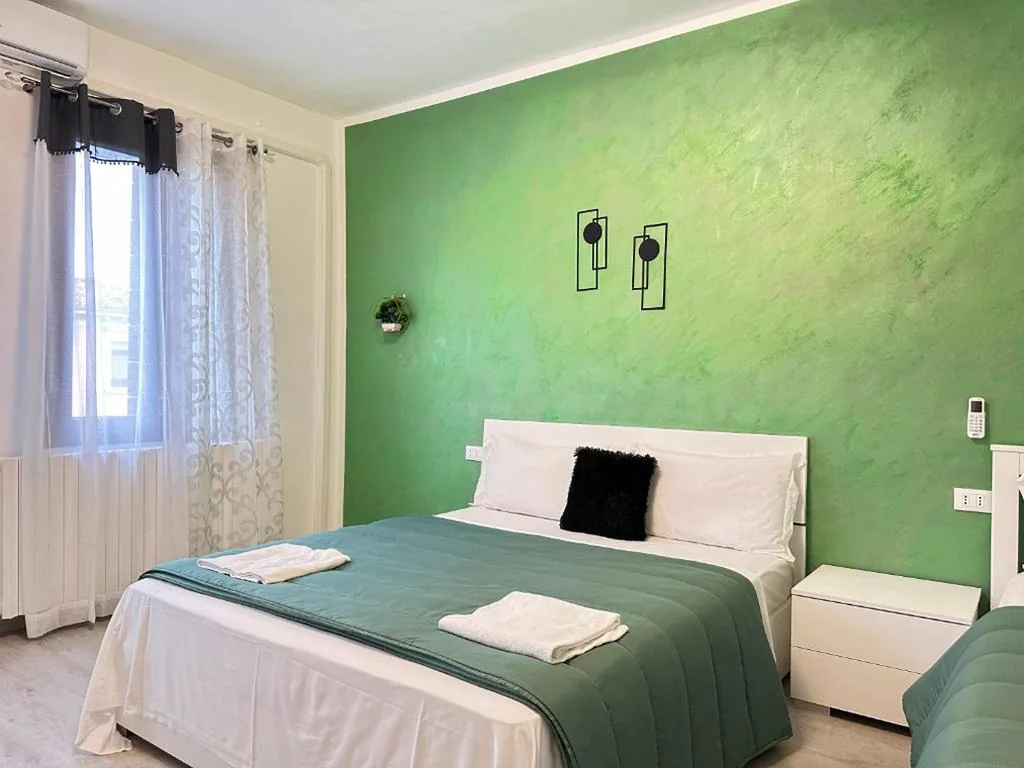 Triple Room — Venetian Nexus