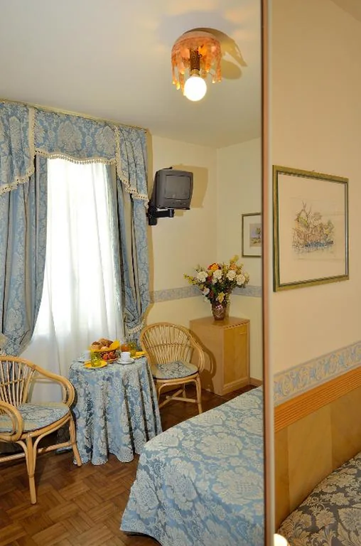 Triple Room — Villa Angelica