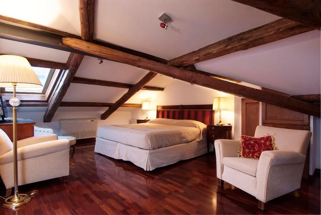 Triple Room — Villa Dacri