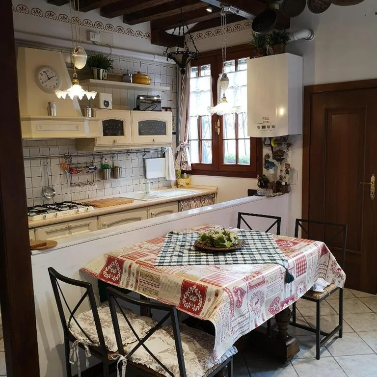 Casa con 1 Camera da Letto — La Corte