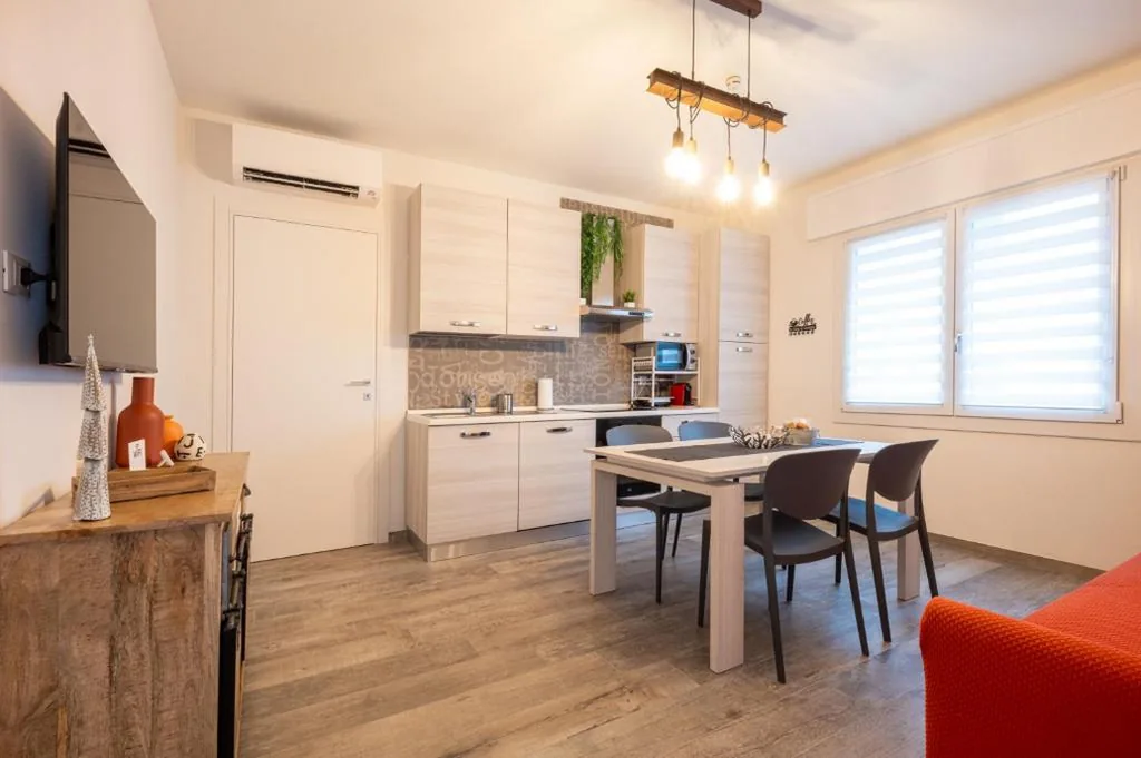Casa con parcheggio interno gratis e tram Venezia — foto 4