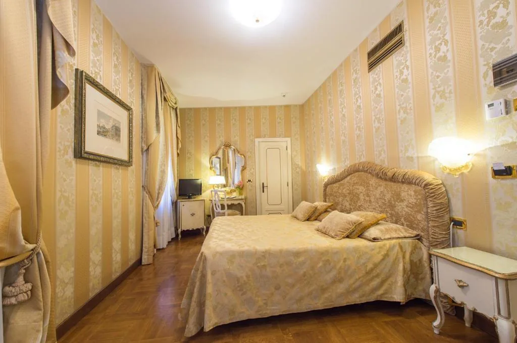 Casa Savoia & Casa Jolanda — foto 7