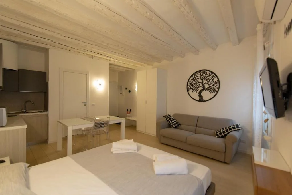 ” CASA SAVONAROLA ” centro storico — foto 5