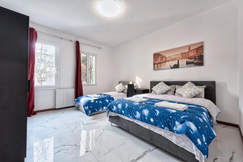 Cesare Room in Apartment