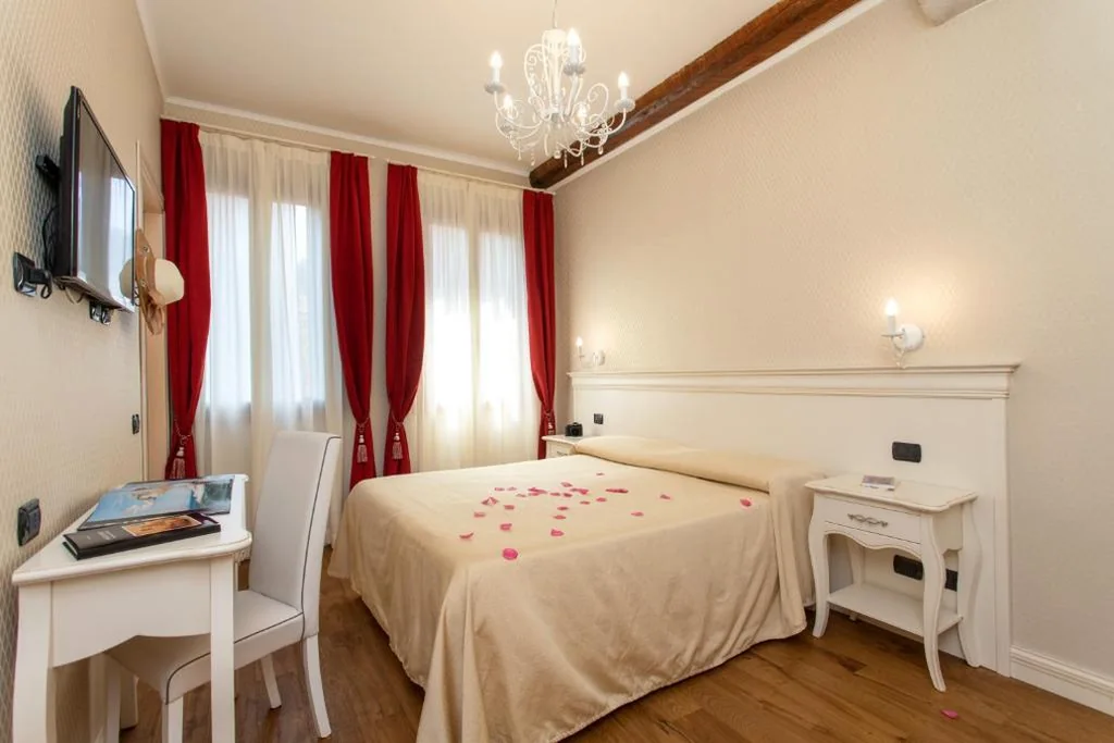 Charming Palace Santa Fosca