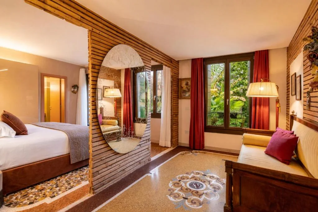 Cinqueteste Luxury Home
