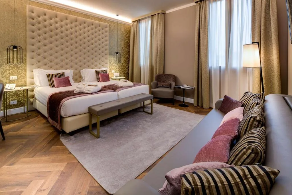 Deluxe Room with Sofa Bed — BW Premier Collection CHC Continental