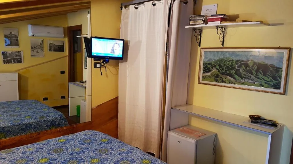 Dora Baltea Monolocale primo piano Mansarda secondo piano — foto 4