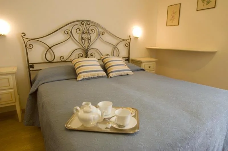 Double or Twin Room with Balcony - back side — Hotel Belvedere