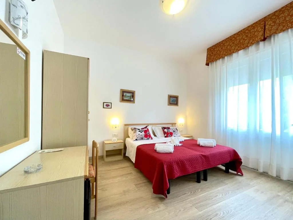 Double Room (1 Adult) with Parking — Hotel Trovatore