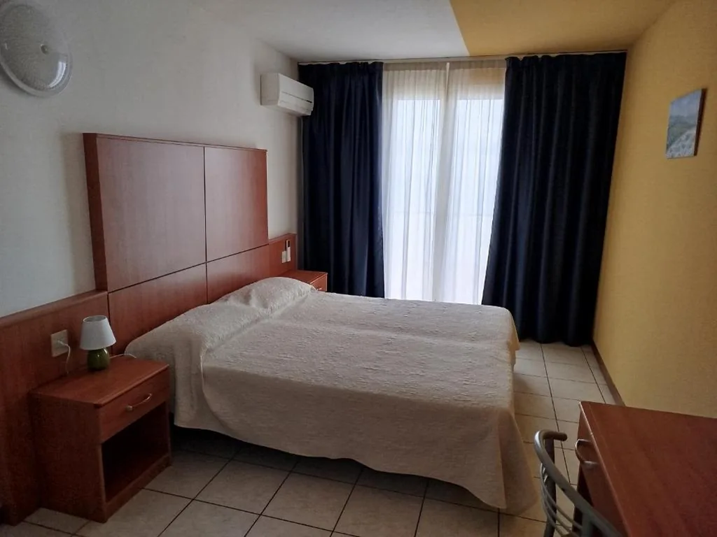 Double Room with Balcony and Sea View and Balcony — Hotel Silva Frontemare PARK & BEACH-PLACE INCLUDED