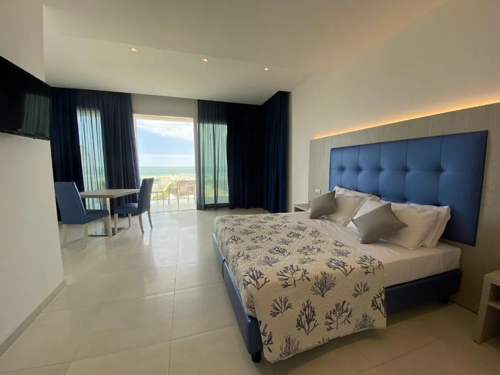 Edison Hotel Seaview & SPA