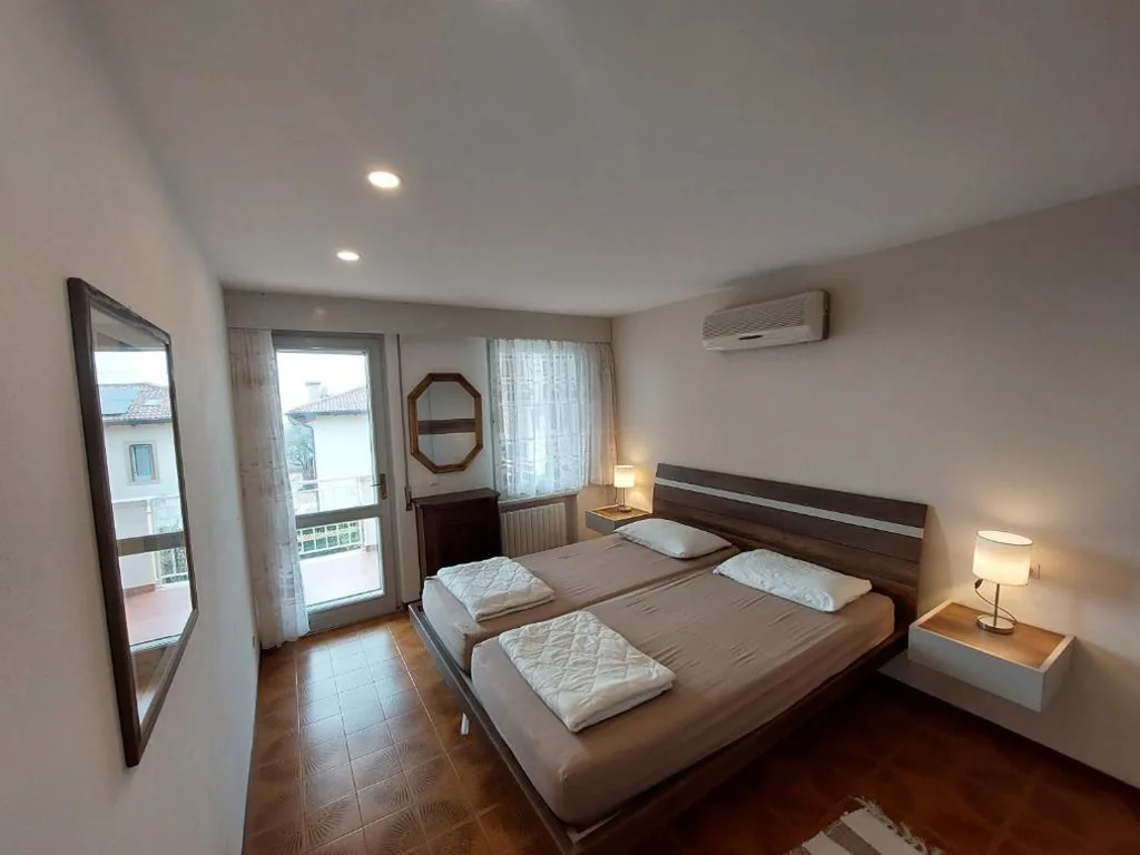 Formica Townhouse