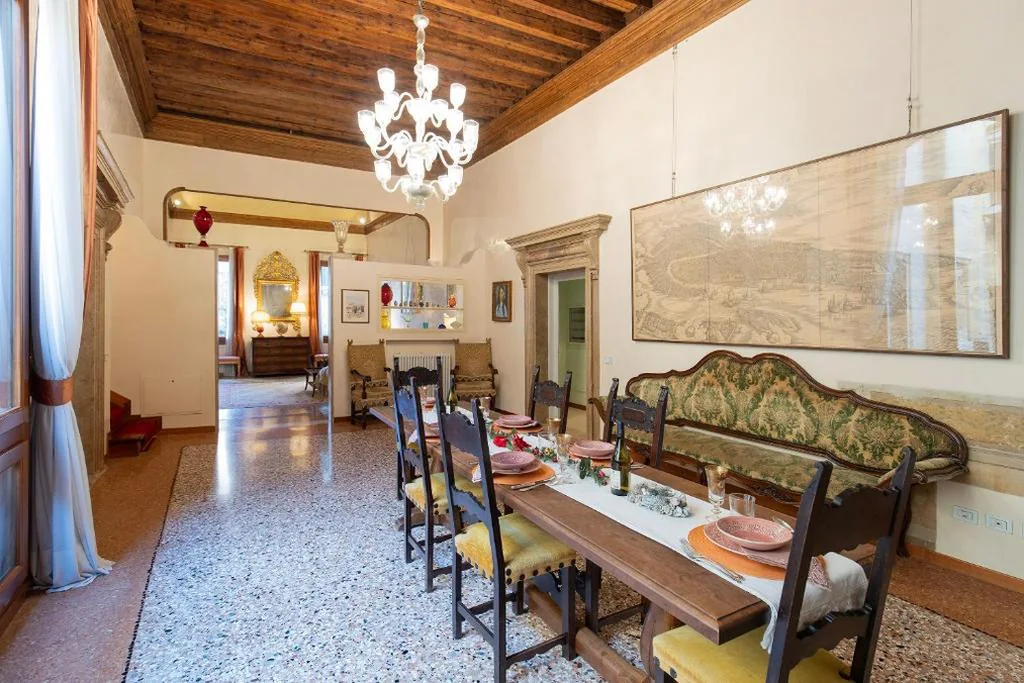 Fortuny 3967 Luxury suites wine — foto 6