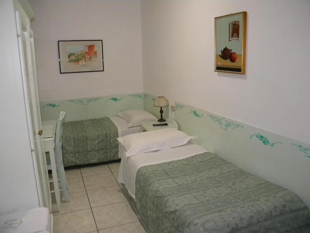Hotel Adua
