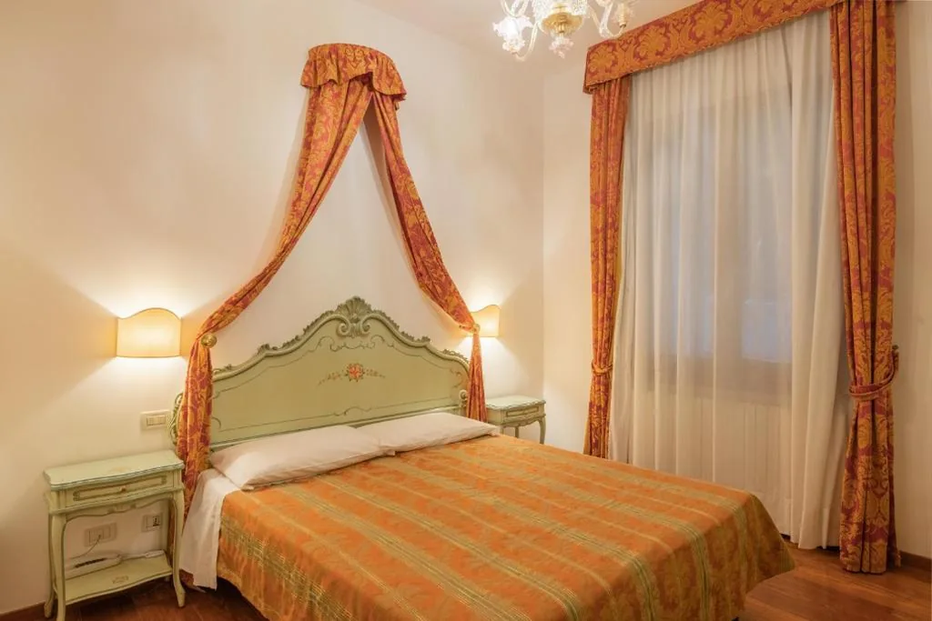 Hotel al Sotoportego