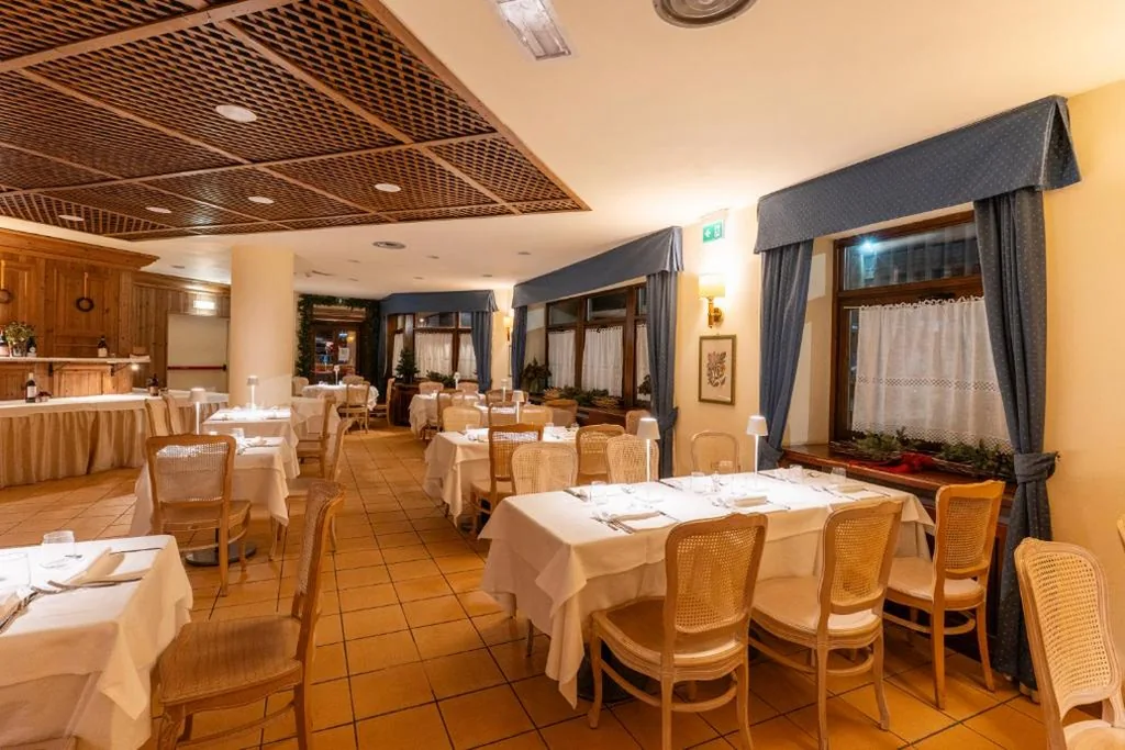 Hotel Alaska Cortina — foto 5