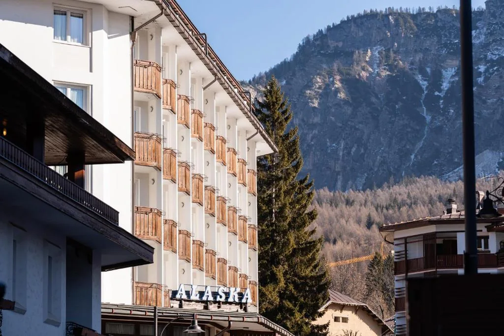 Hotel Alaska Cortina — foto 7