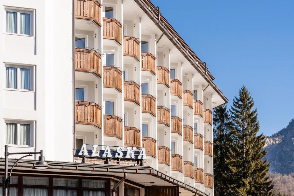 Hotel Alaska Cortina — foto 8