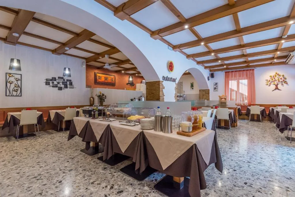 Hotel Alpino