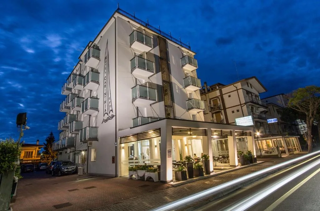 Hotel & Aparthotel Carinthia S