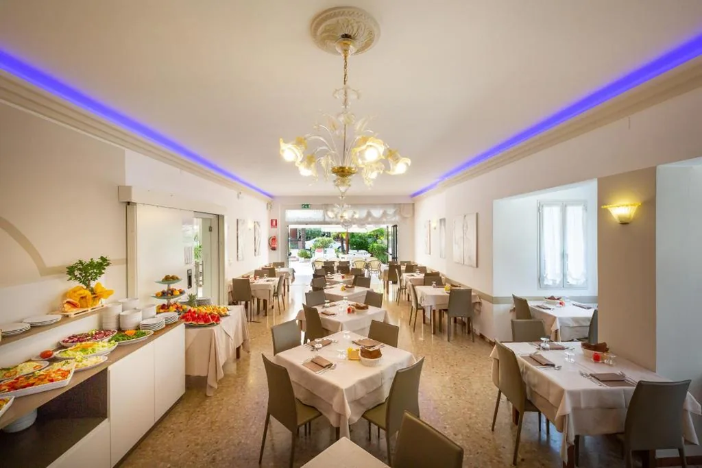Hotel Atenea Golden Star — foto 4
