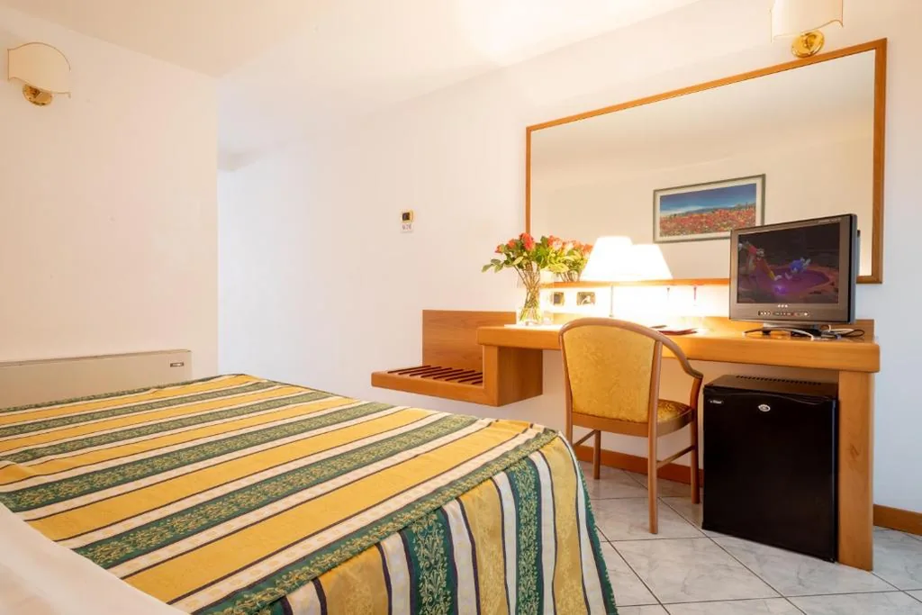 Hotel Capri Bardolino 3S — foto 5
