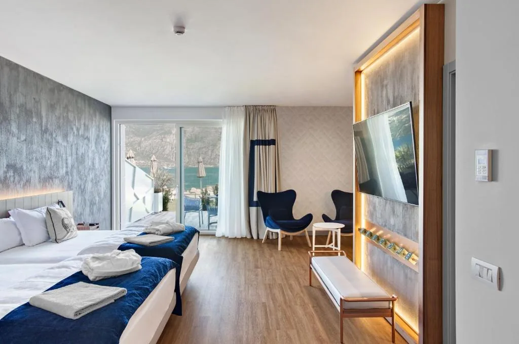 Hotel Castello Lake Front