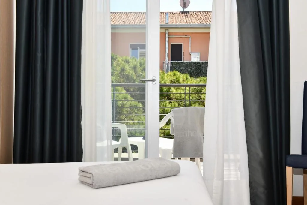 Hotel Eden