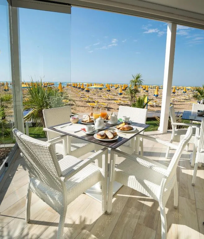 Hotel Nizza Frontemare Superior 3 Stelle — foto 6