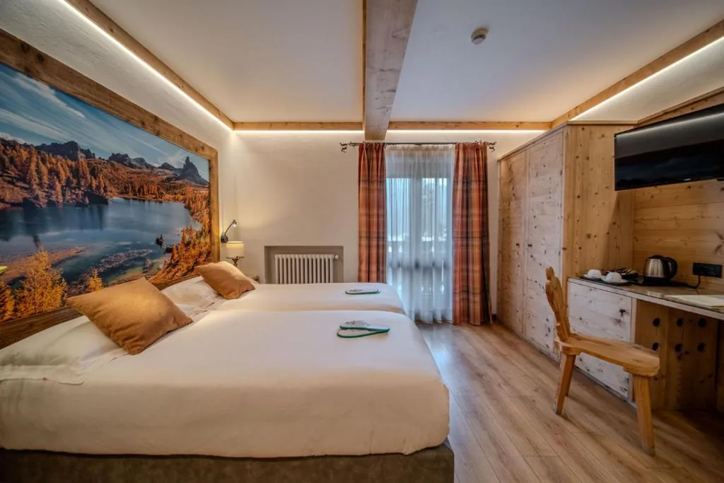 Hotel Panda Cortina- ricarica auto elettriche — foto 6