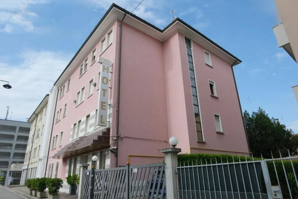 Hotel Paris