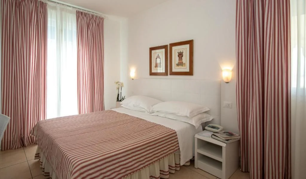 Hotel Plaza Esplanade — foto 8