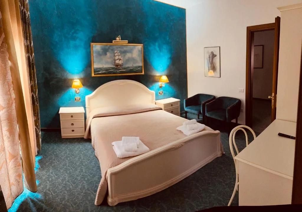 Hotel Rey’s