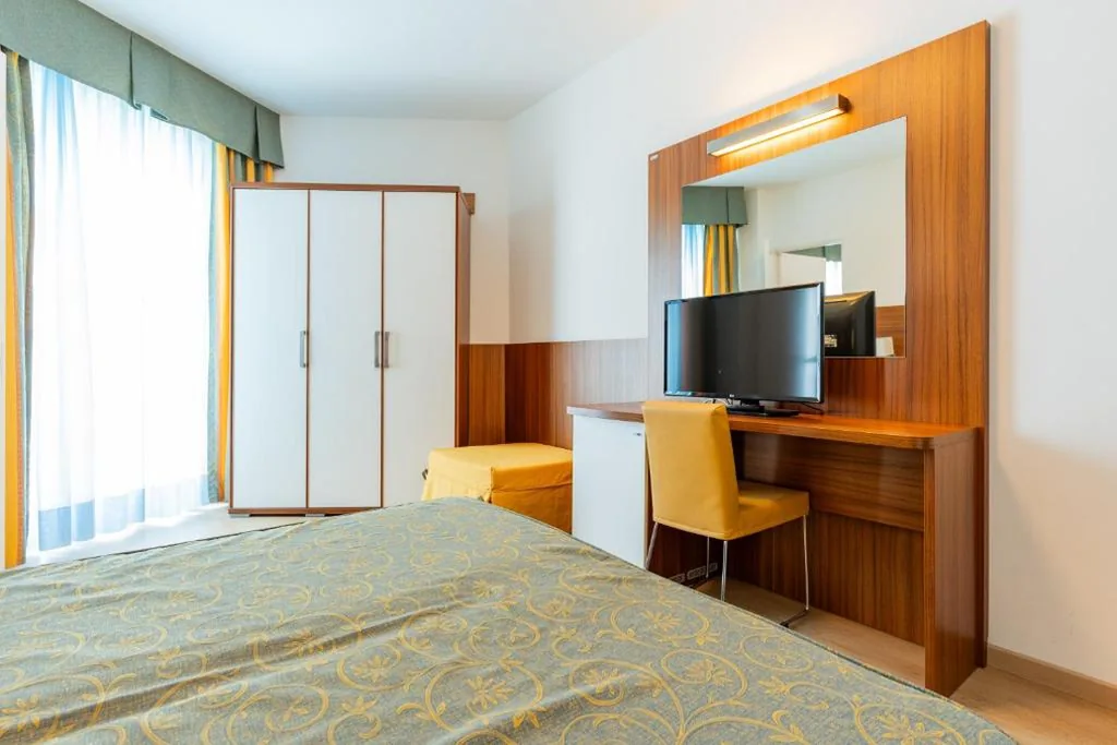 Hotel Touring — foto 6