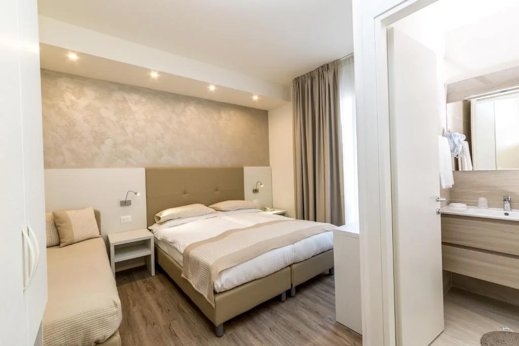 Hotel Touring — foto 8