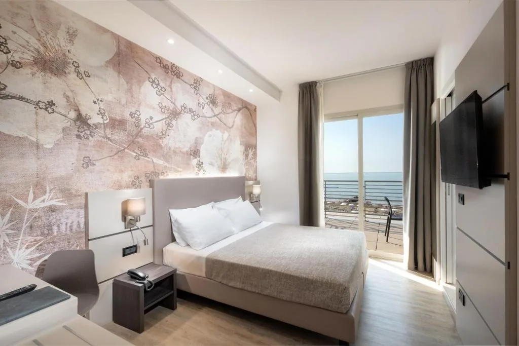 Hotel Tritone
