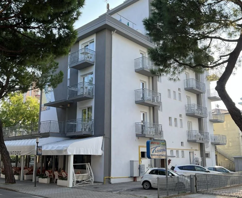 Hotel Trovatore
