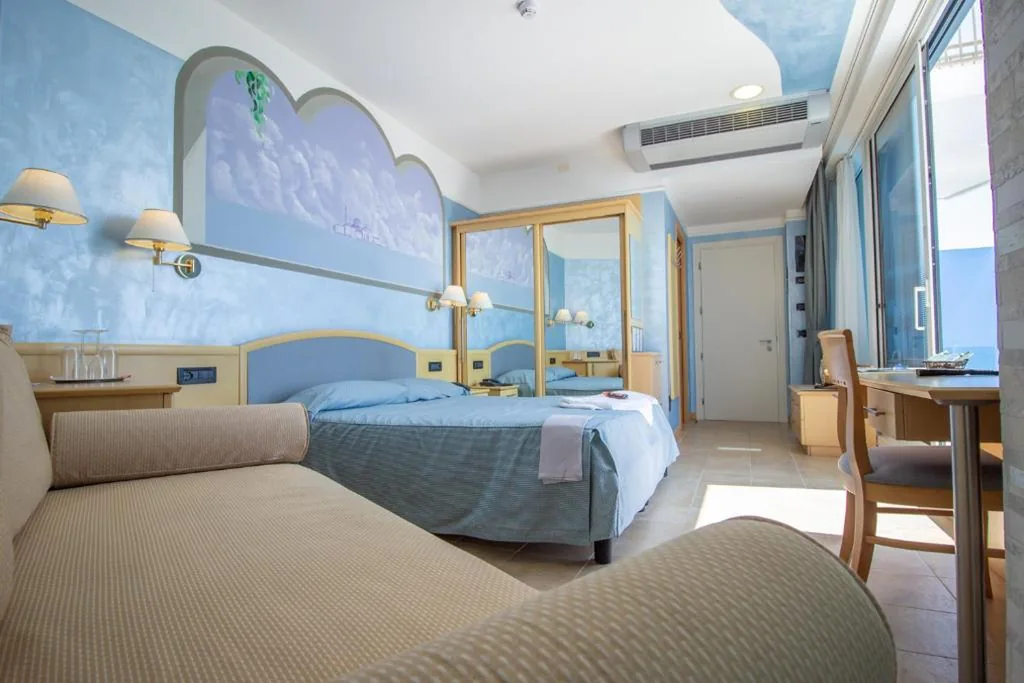 Hotel Universo