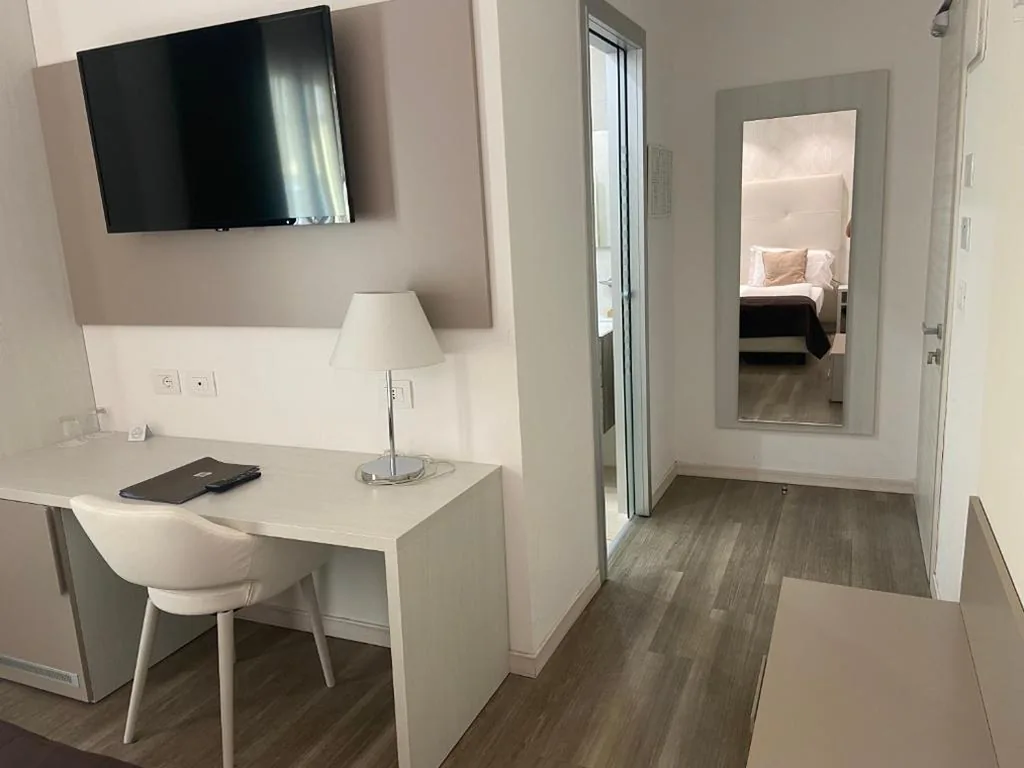 International Beach Hotel — foto 4