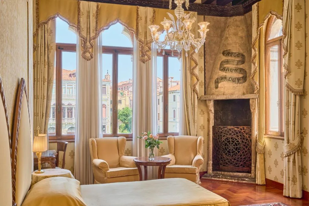 Junior Suite (4 Adulti) con Vista Canal Grande — Hotel Palazzo Stern