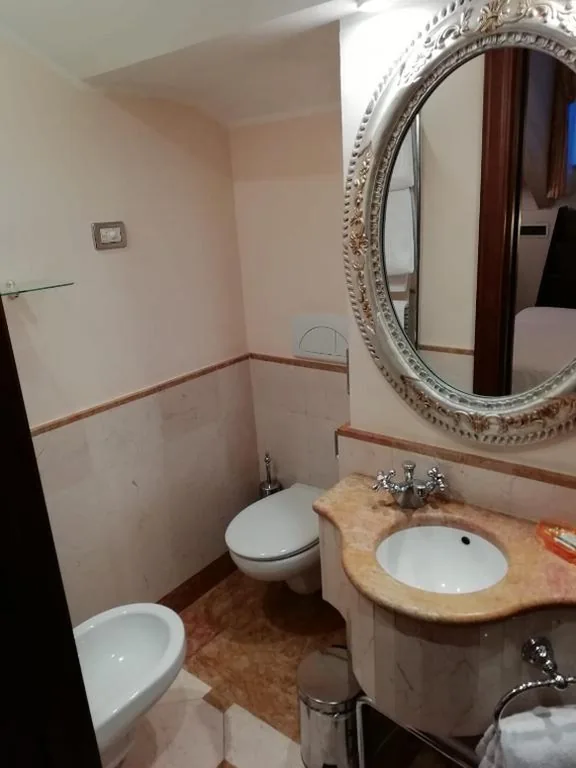 Junior Suite Annex (Room Only) — Canal Grande